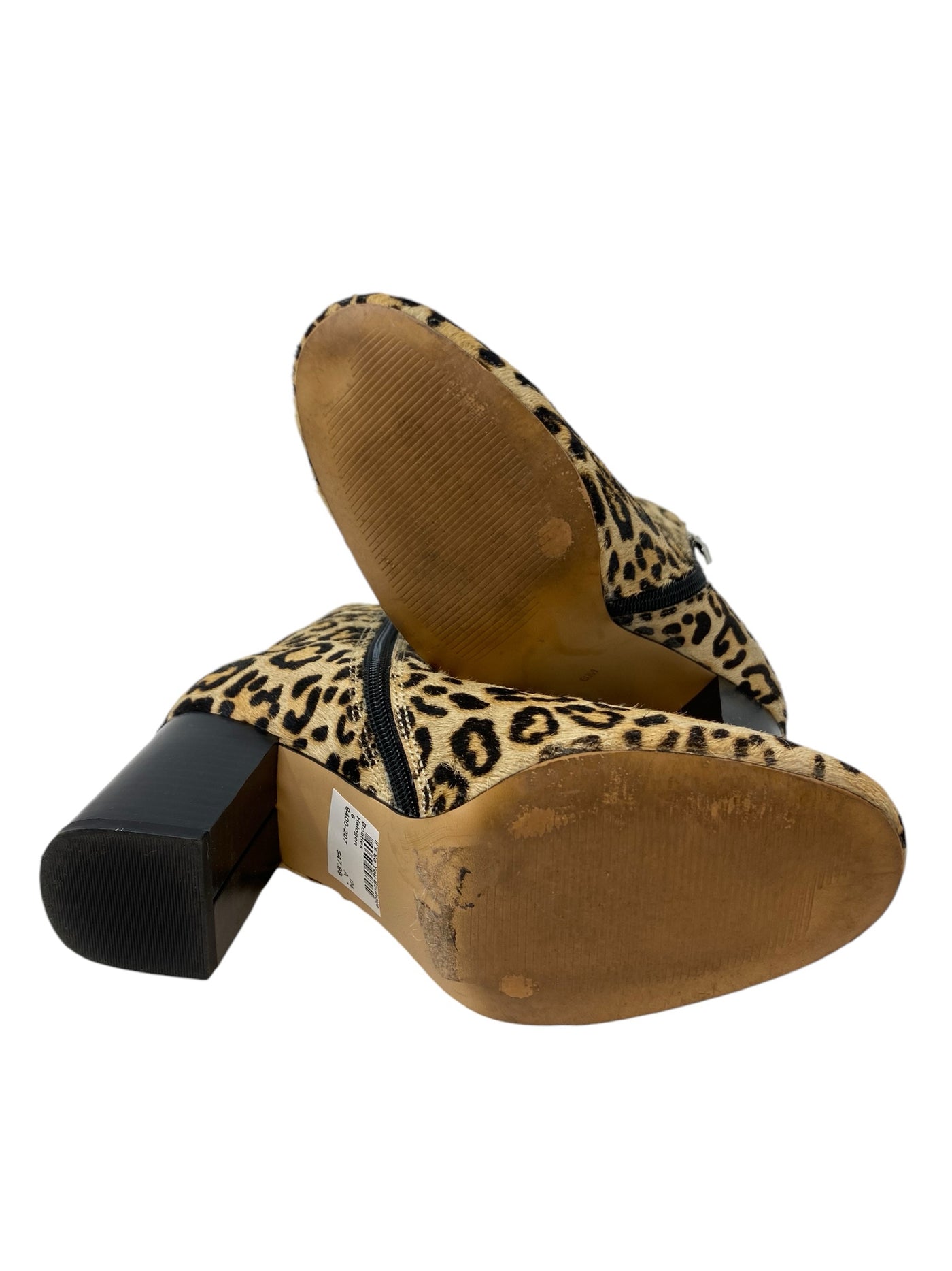 Halogen Women Size 6 Animal Print Booties