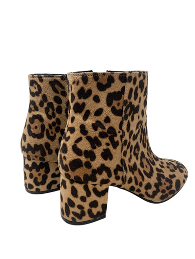 It's SO You Boutique Women Size 9 Animal Print Booties