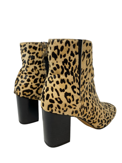 Halogen Women Size 6 Animal Print Booties