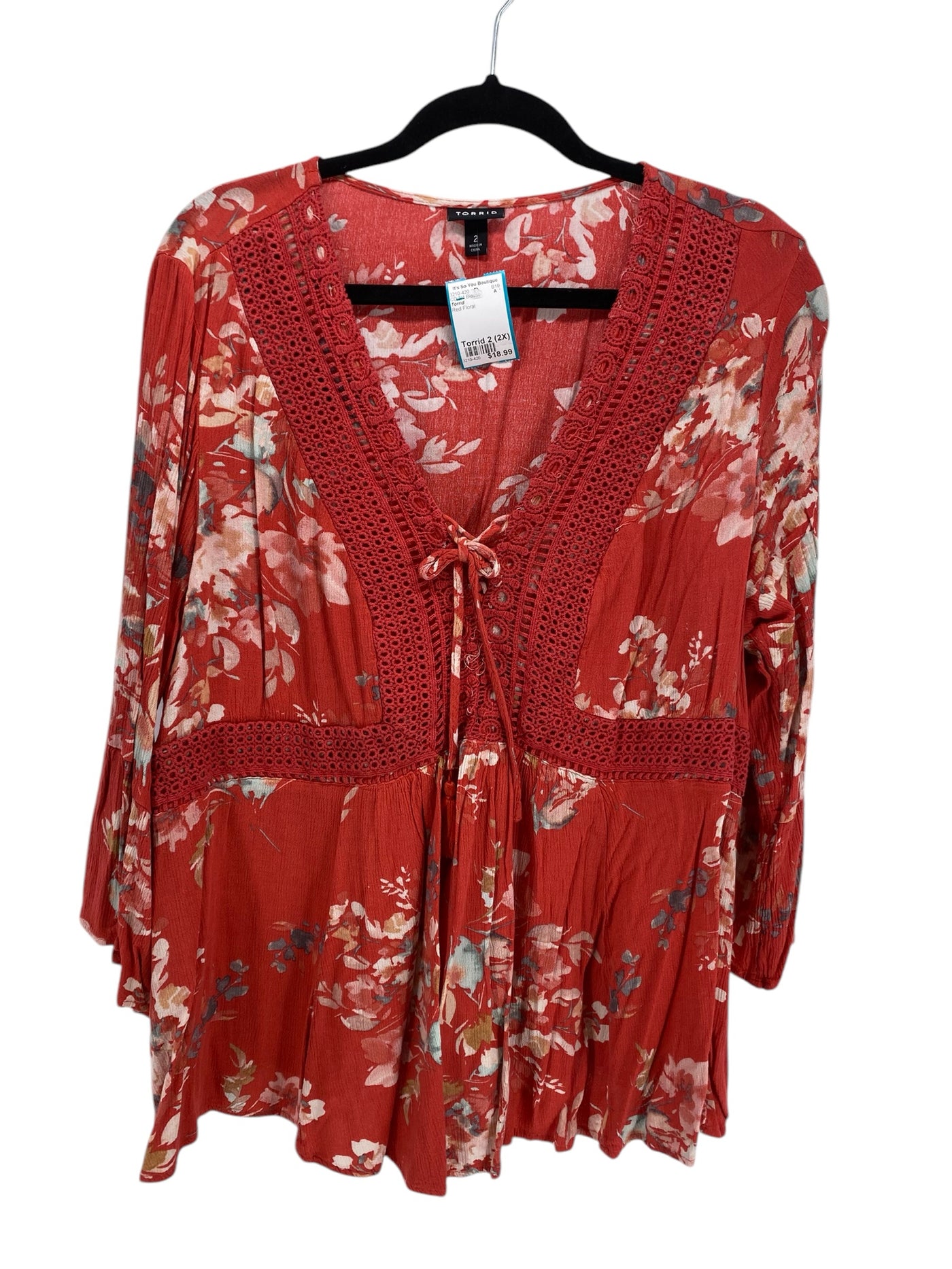 Torrid Women Size Torrid 2 (2X) Red Floral CD 3/4 Blouse