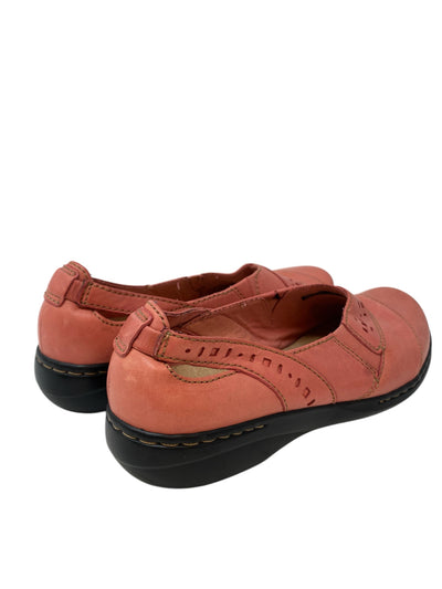 Clarks Women Size 9 Coral Flats