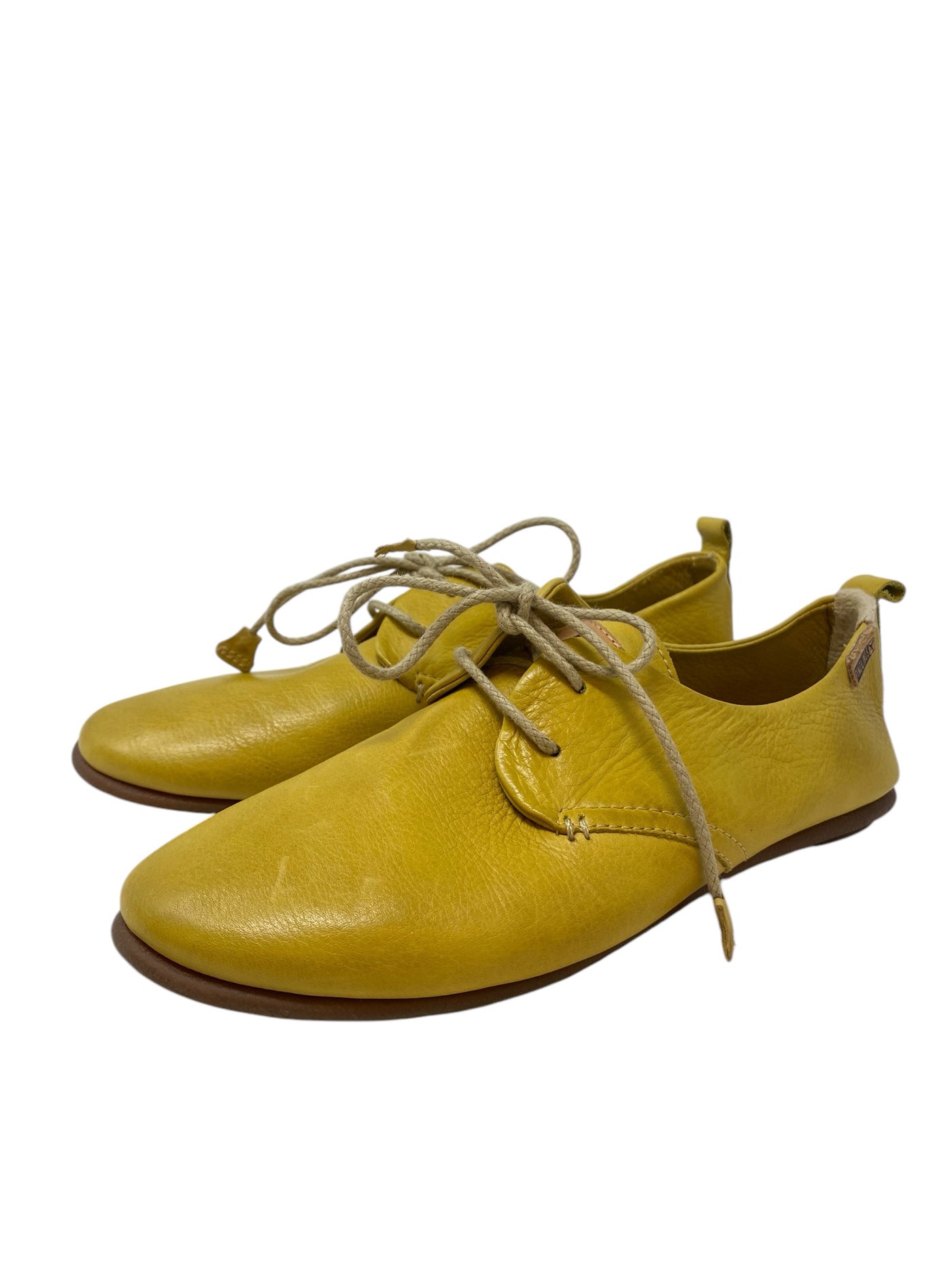 It's SO You Boutique Women Size 26 Yellow Flats